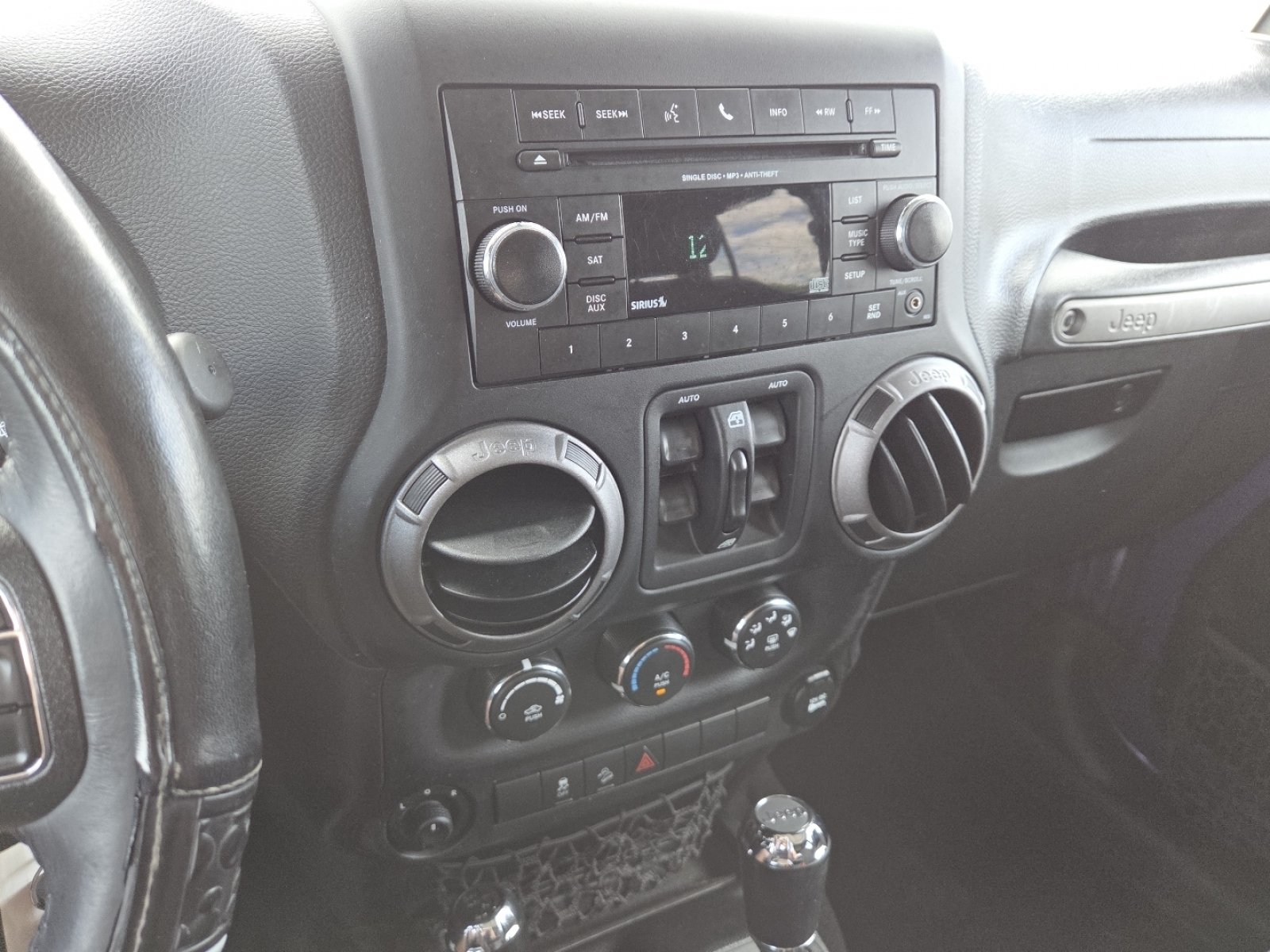 Used 2017 Jeep Wrangler Unlimited Sport w/ Quick Order Package 24S AWD/4WD image 26
