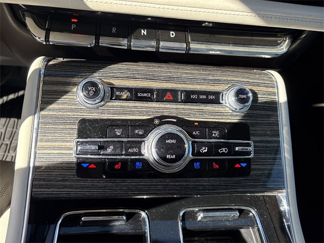 Used 2022 Lincoln Aviator Black Label w/ Dynamic Handling Package image 30