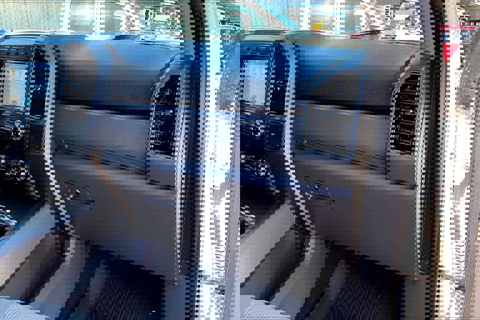 Certified 2019 Ford Expedition XLT w/ Cargo Package image 19