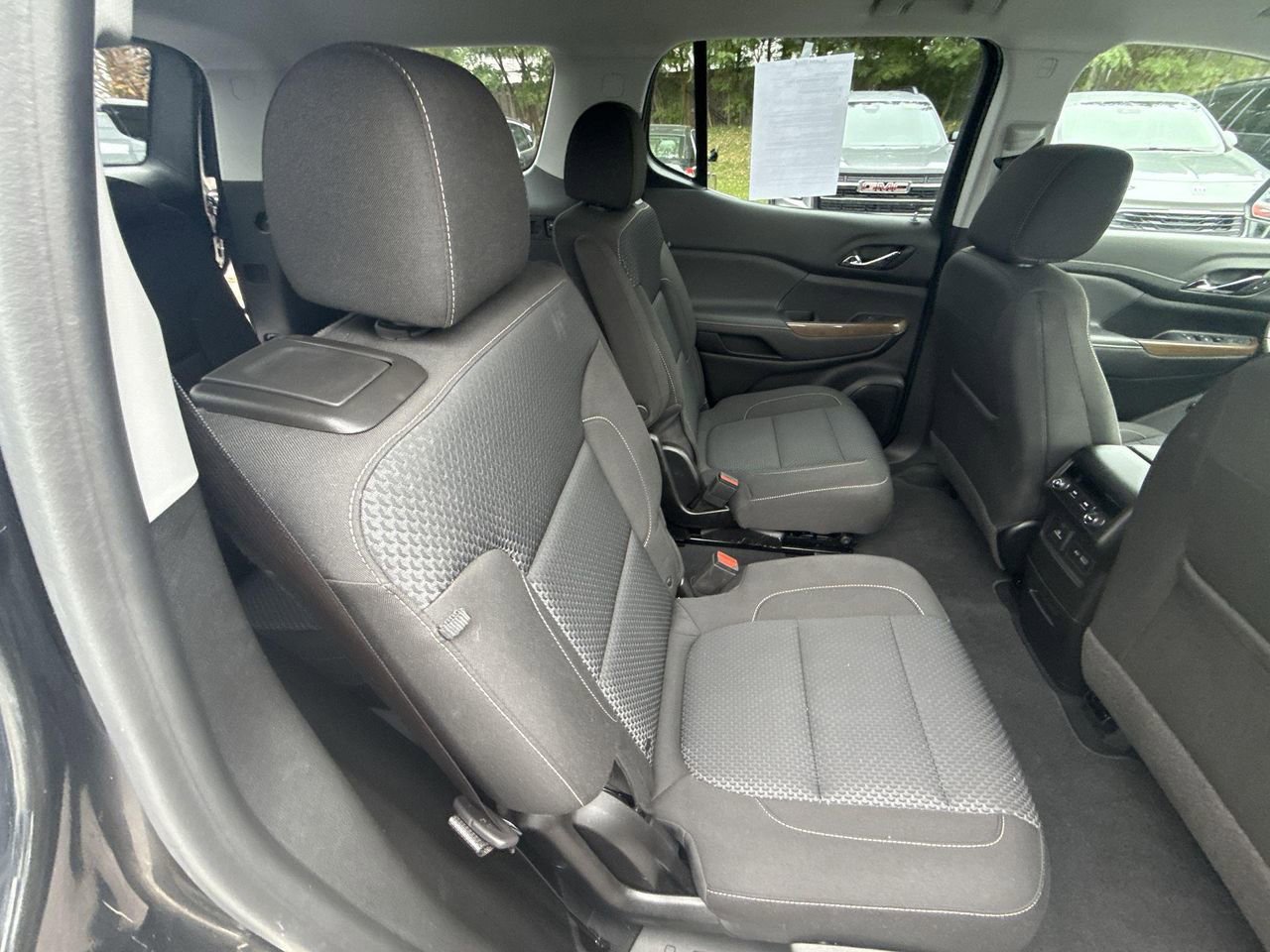 Certified 2023 GMC Acadia SLE w/ Driver Convenience Package image 30