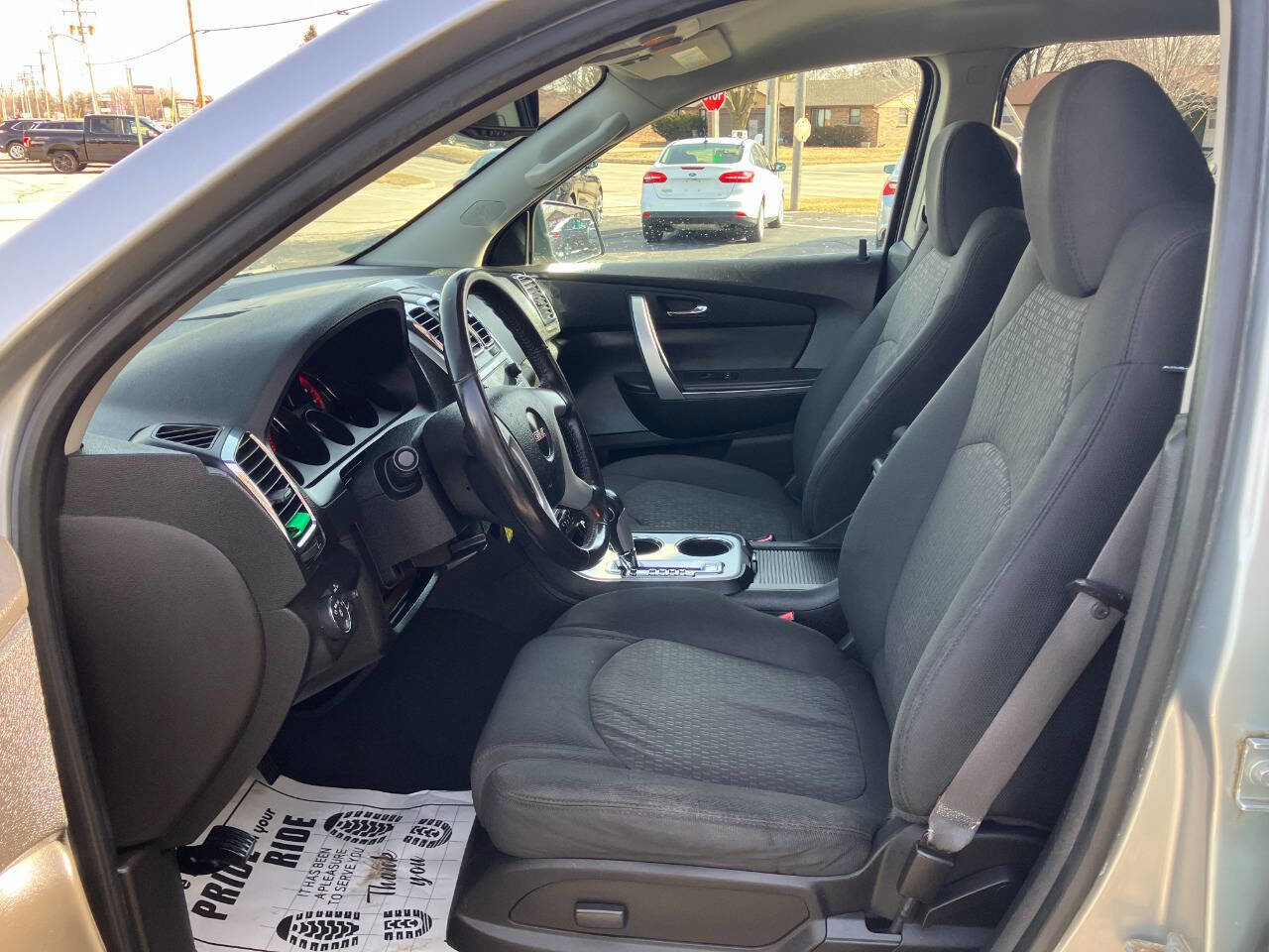 Used 2010 GMC Acadia SLE image 10