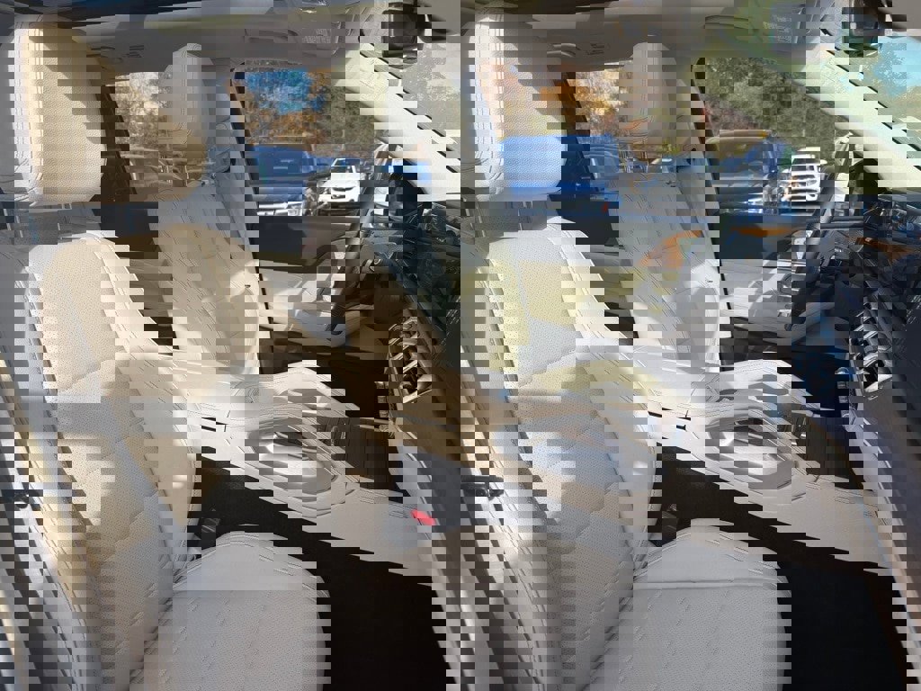 Certified 2022 Mercedes-Benz GLS 450 4MATIC image 33