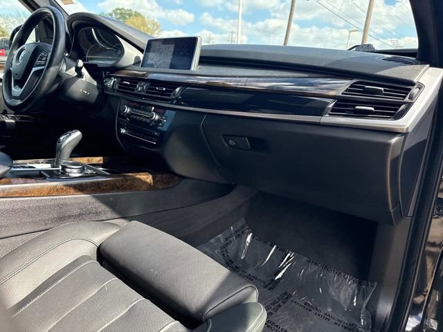 Used 2018 BMW X5 xDrive50i w/ M Sport Package image 47