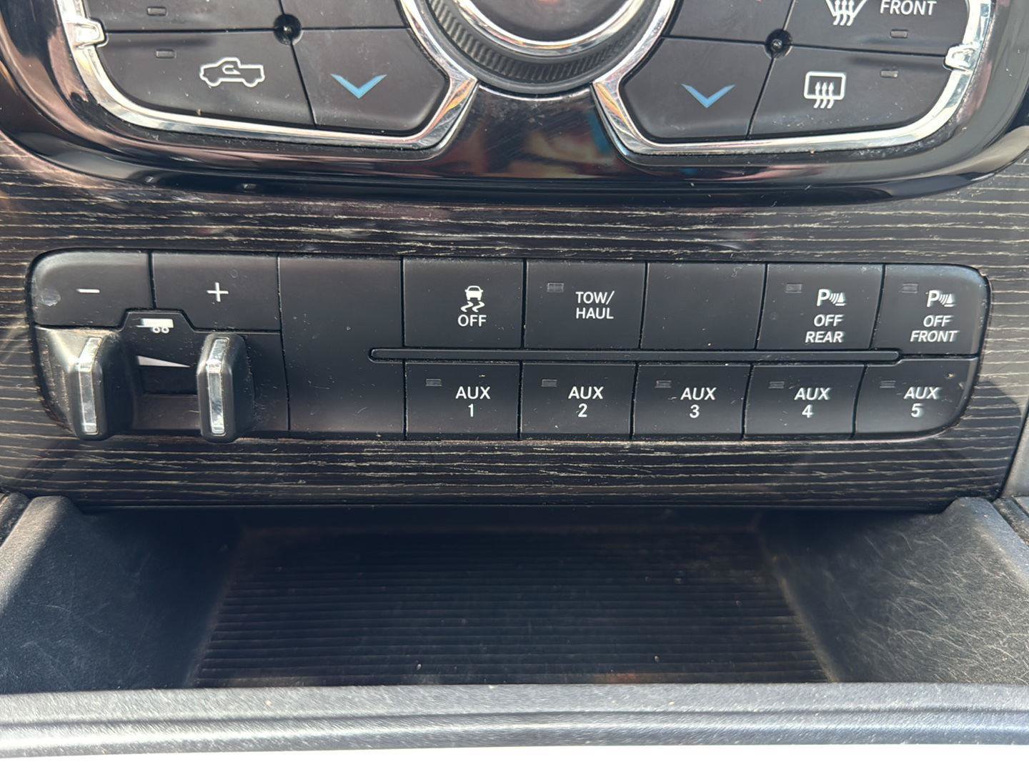 Used 2018 RAM 2500 Limited AWD/4WD image 16