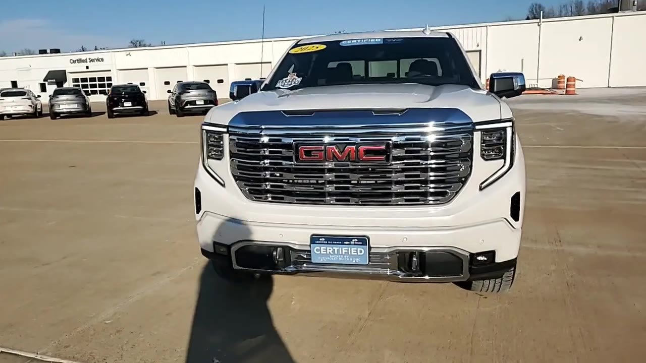 Certified 2025 GMC Sierra 1500 Denali w/ Denali Reserve Package image 3