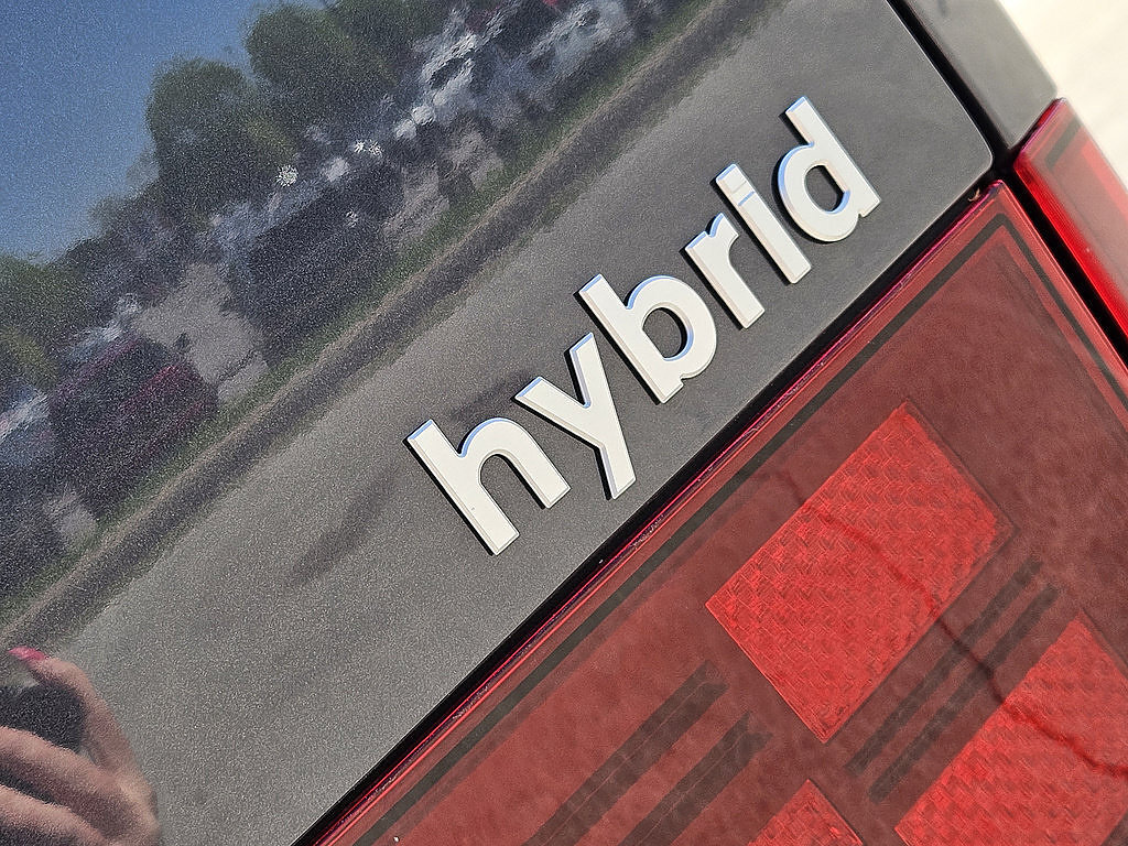 New 2026 Hyundai Santa Fe SE FWD image 12