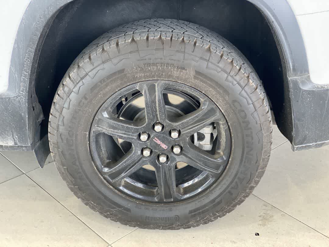 Used 2020 GMC Acadia AT4 w/ Trailering Package AWD/4WD image 13