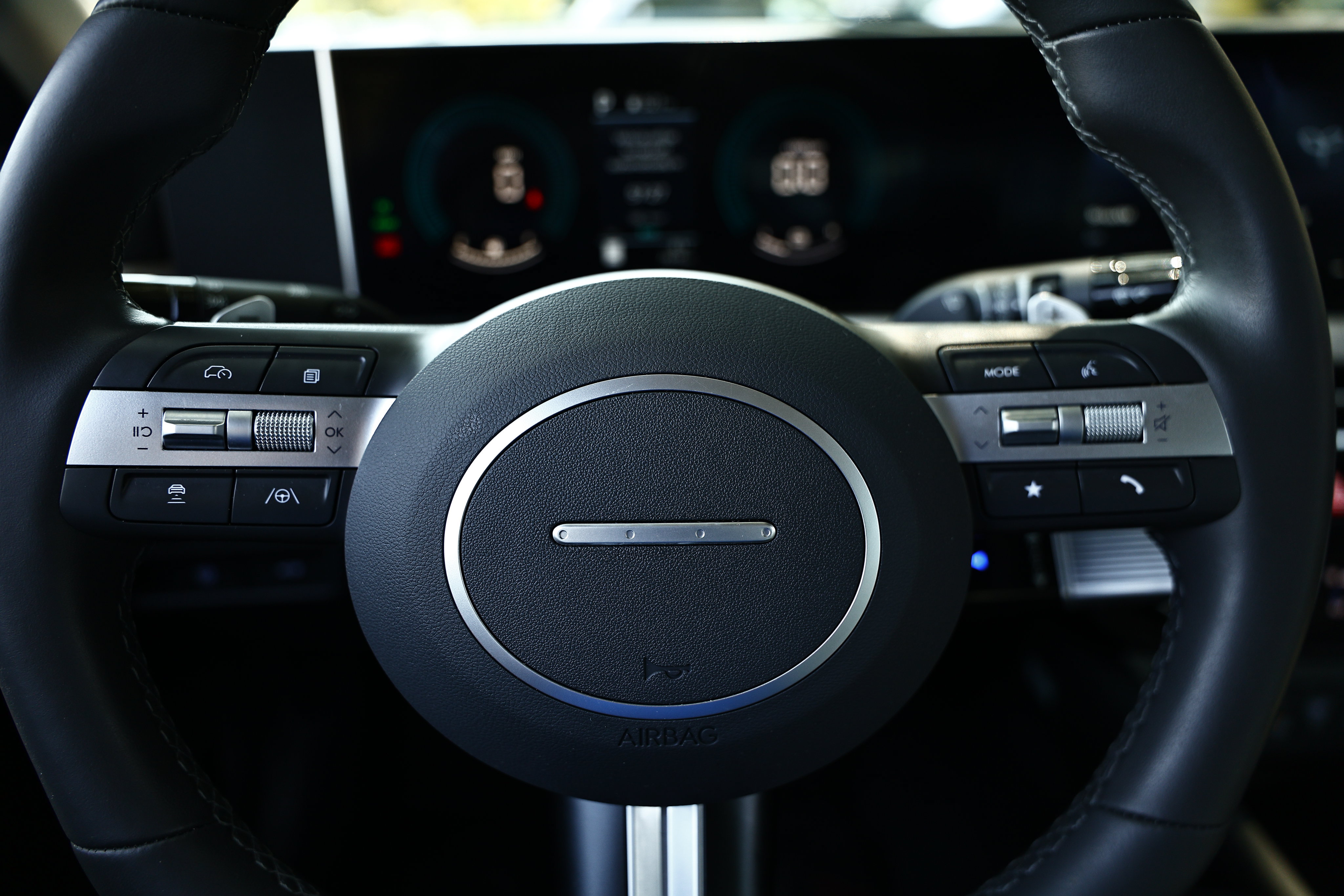 Certified 2025 Hyundai Sonata SEL FWD image 31