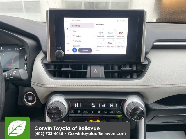 Used 2025 Toyota RAV4 XLE image 12