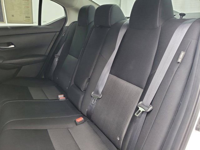 Certified 2021 Nissan Sentra SV FWD image 41