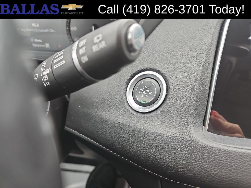 Certified 2023 Cadillac XT4 Premium Luxury AWD/4WD image 17