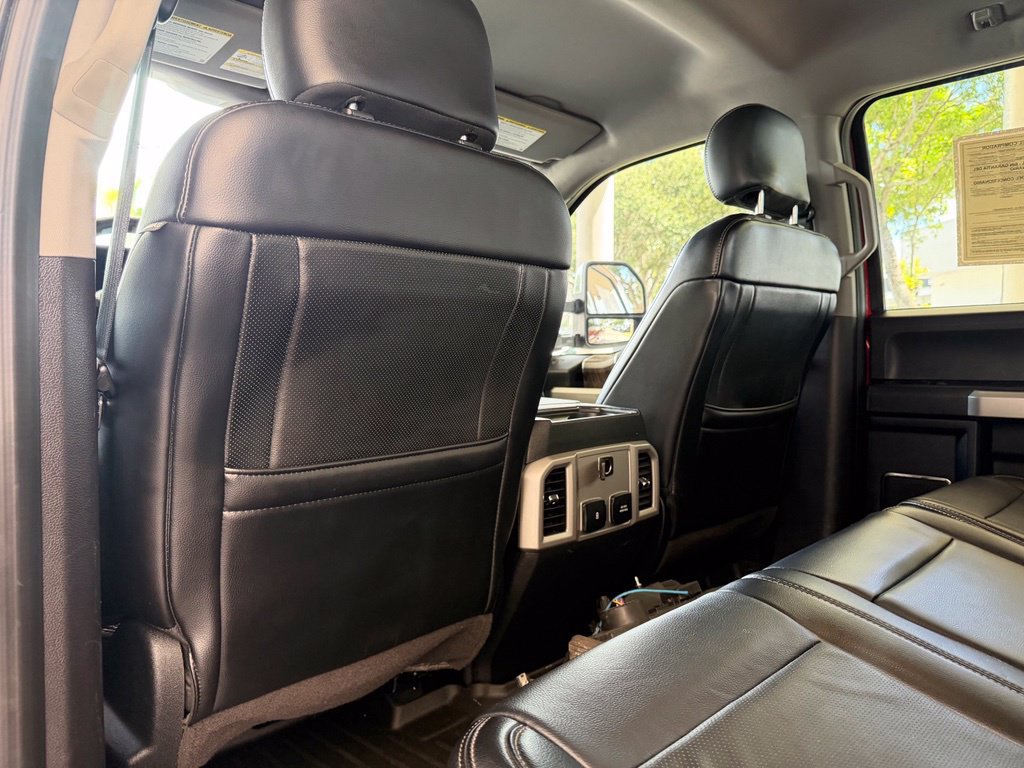 Used 2019 Ford F350 Lariat w/ Lariat Ultimate Package AWD/4WD image 41
