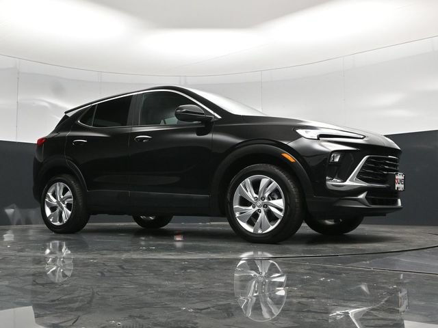 Used 2025 Buick Encore GX Preferred AWD/4WD image 52