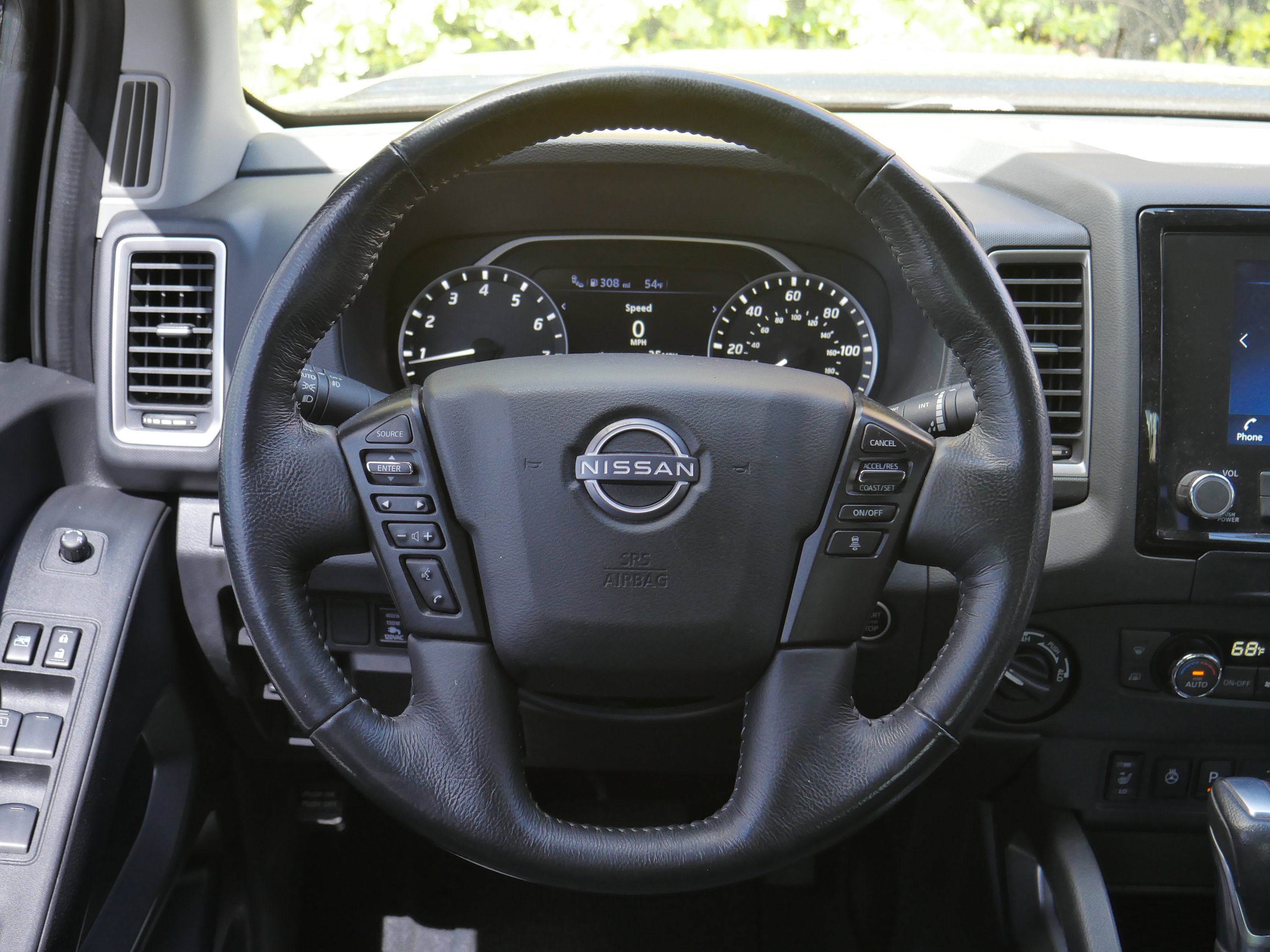 Certified 2023 Nissan Frontier SV w/ Technology Package AWD/4WD image 6