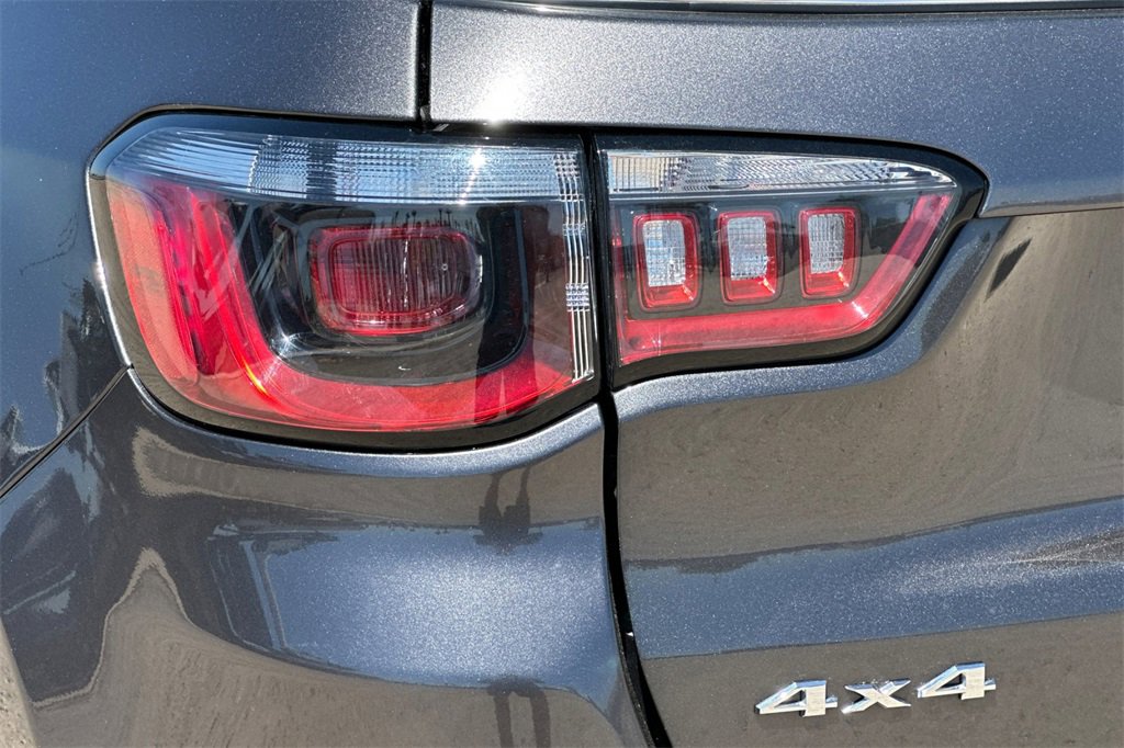 Used 2023 Jeep Compass Sport image 25