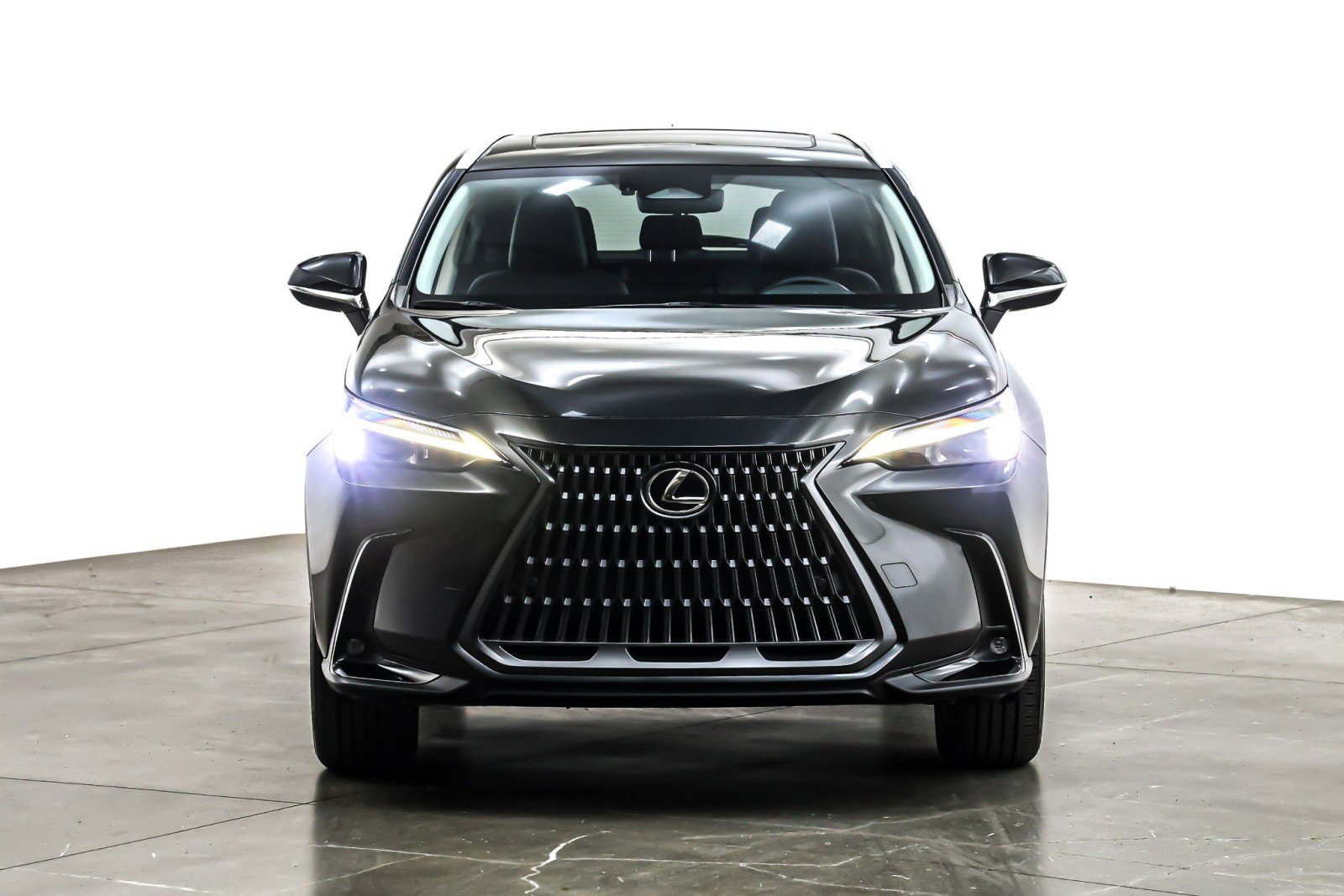 Used 2024 Lexus NX 350h AWD image 4
