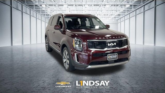 Used 2022 Kia Telluride S image 4