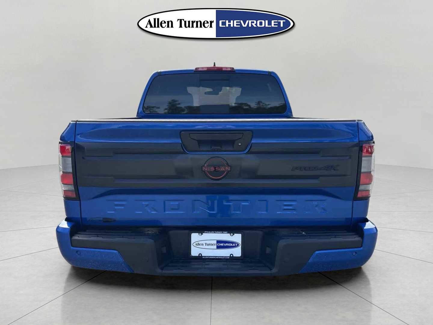 Used 2025 Nissan Frontier PRO-4X image 5