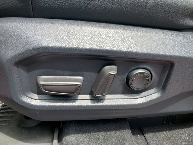 Certified 2025 Toyota Tundra Limited AWD/4WD image 20