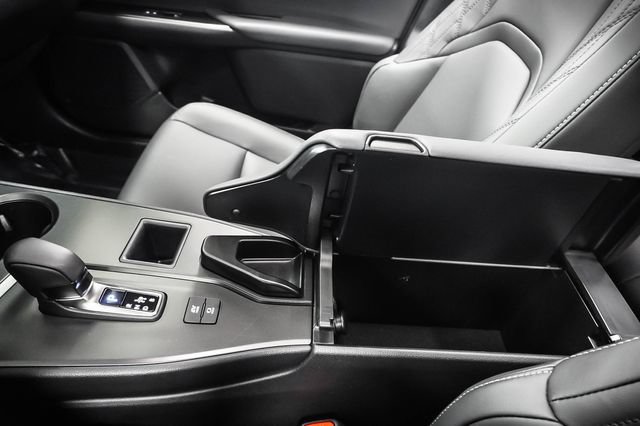 Certified 2025 Lexus UX 300h FWD w/ Accessory Package (Z2) image 18