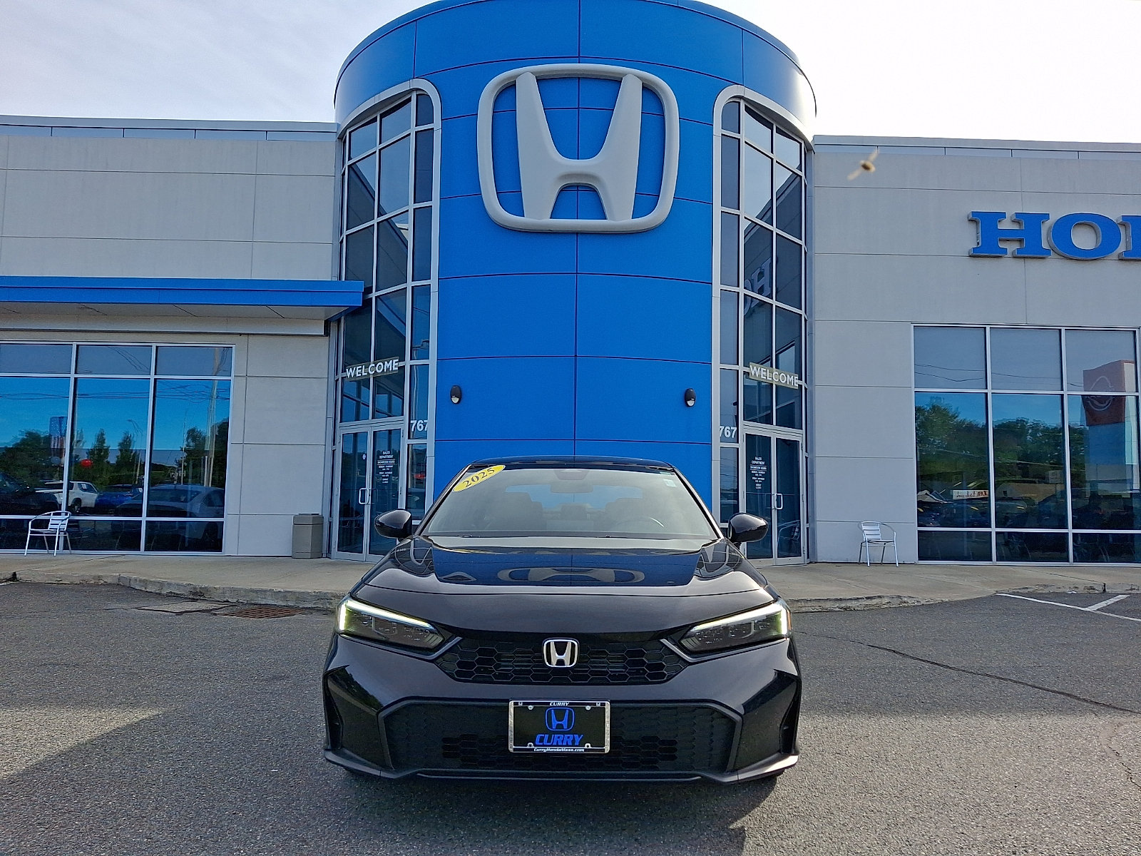 Used 2025 Honda Civic Sport image 2
