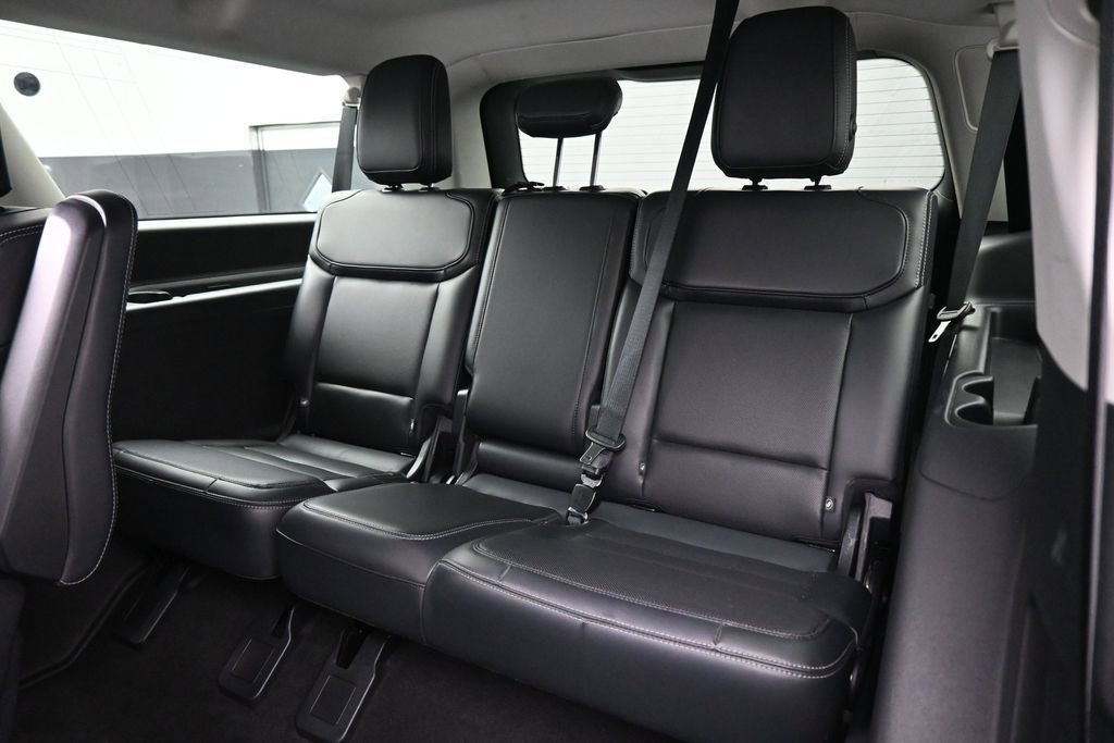 Certified 2025 Ford Expedition Max Platinum AWD/4WD image 19