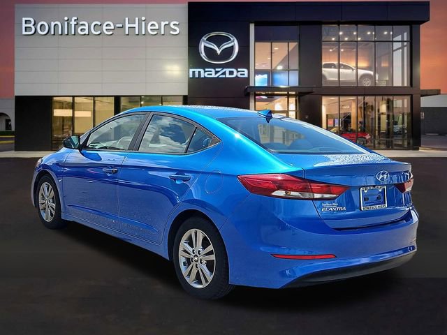 Used 2017 Hyundai Elantra SE FWD image 3