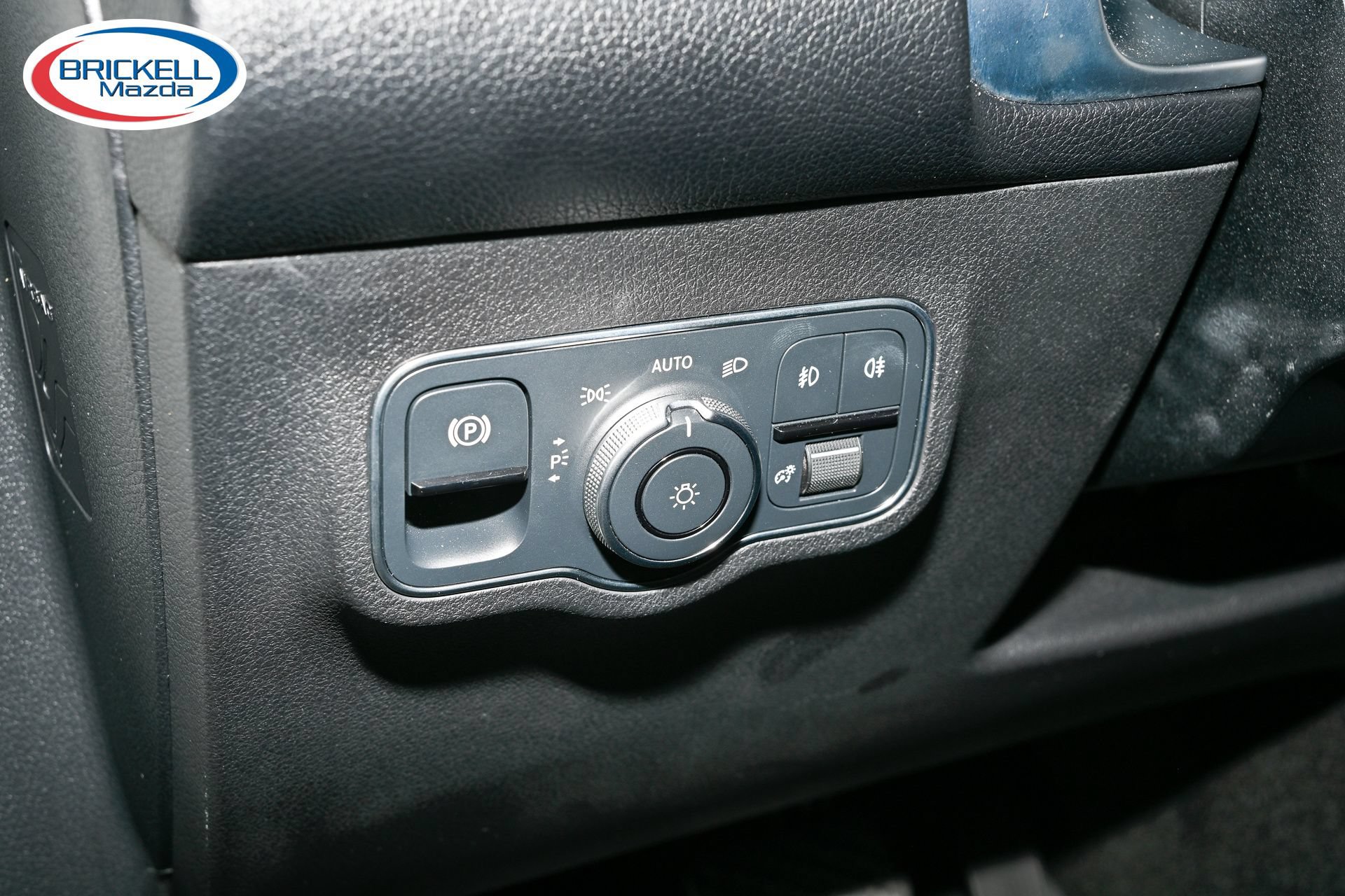 Used 2022 Mercedes-Benz GLB 250 image 30