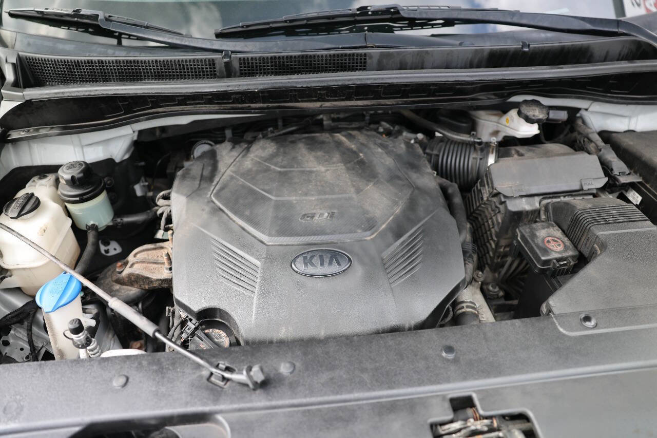 Used 2019 Kia Sedona L FWD image 31