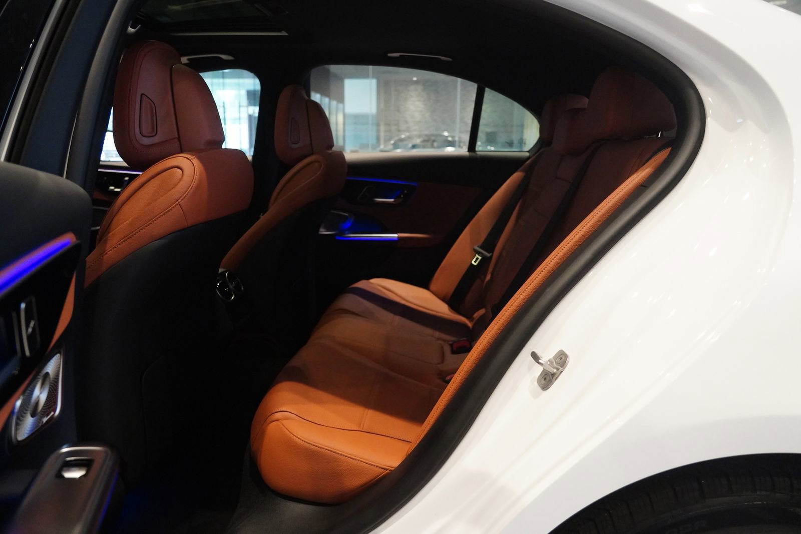 Used 2025 Mercedes-Benz C 300 4MATIC Sedan image 15