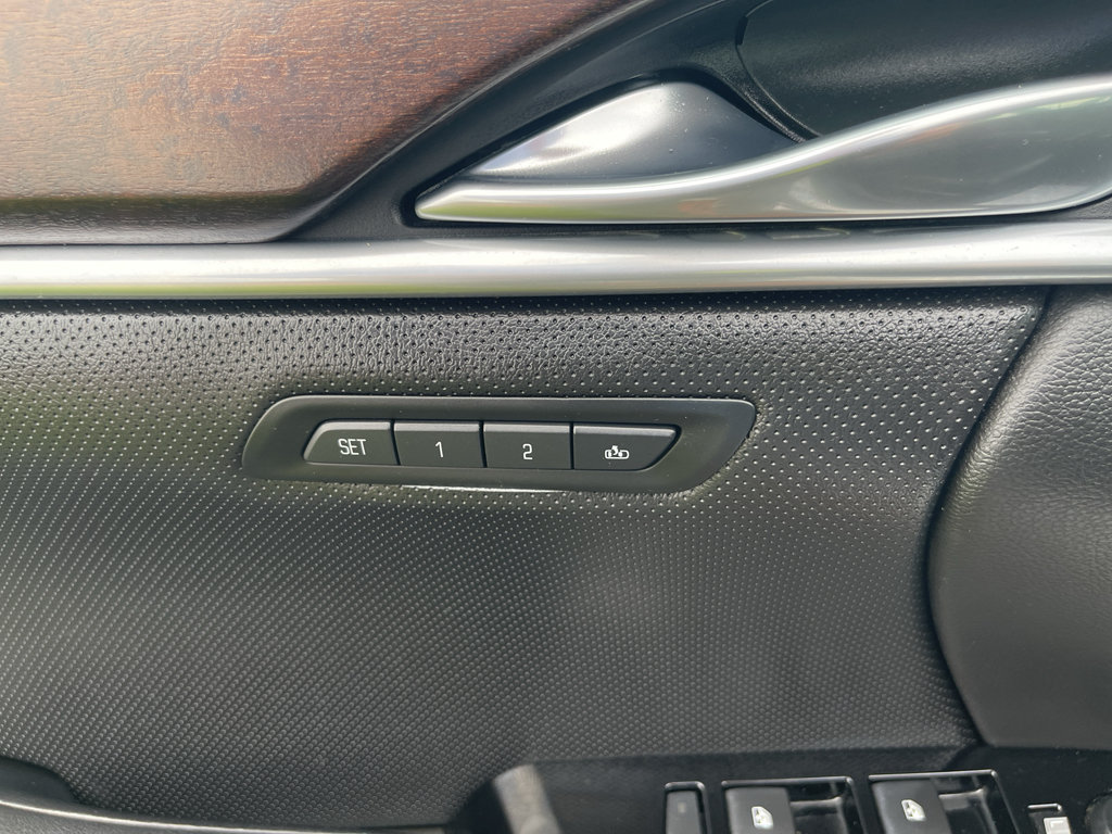 Used 2018 Cadillac XTS Luxury AWD/4WD image 19
