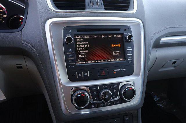 Used 2015 GMC Acadia SLT image 15
