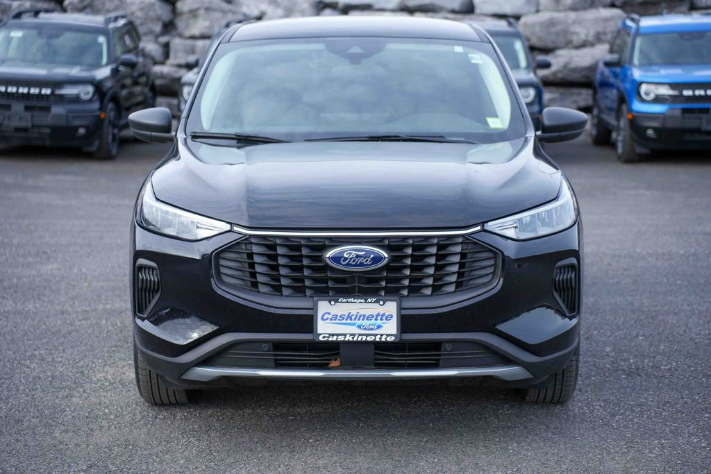 Used 2023 Ford Escape Active w/ Tech Pack #1 image 2