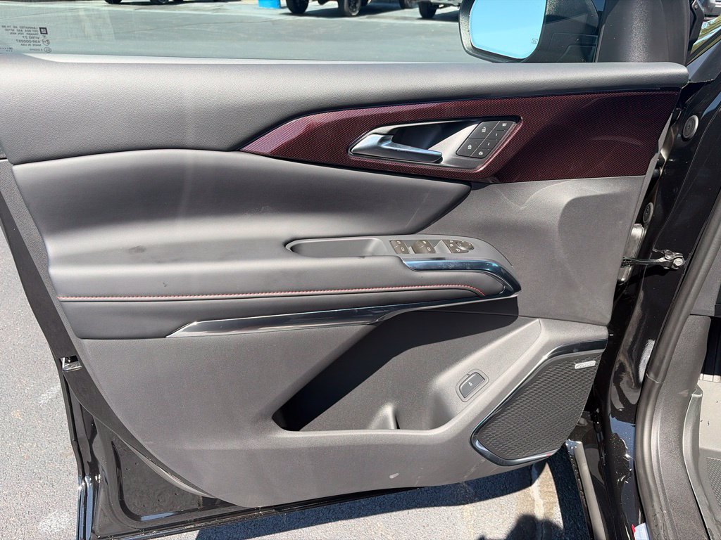 New 2027 Chevrolet Traverse RS w/ LPO, Floor Liner Package AWD/4WD image 12