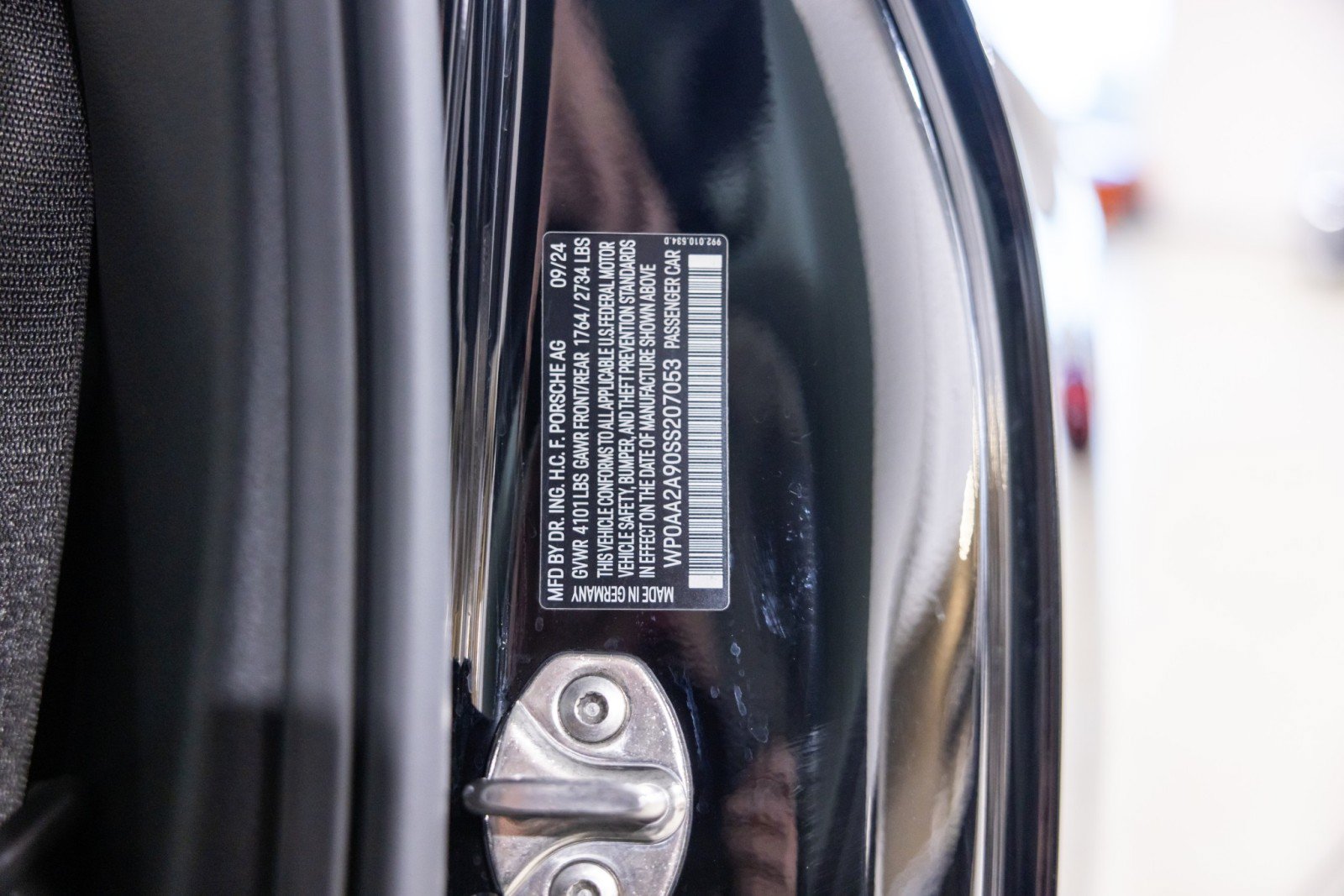Used 2025 Porsche 911 Carrera RWD image 41