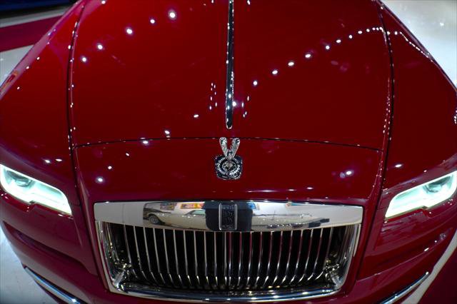 Used 2017 Rolls-Royce Dawn image 25