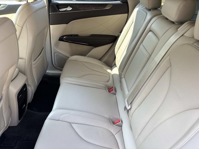 Used 2018 Lincoln MKC Reserve FWD image 18