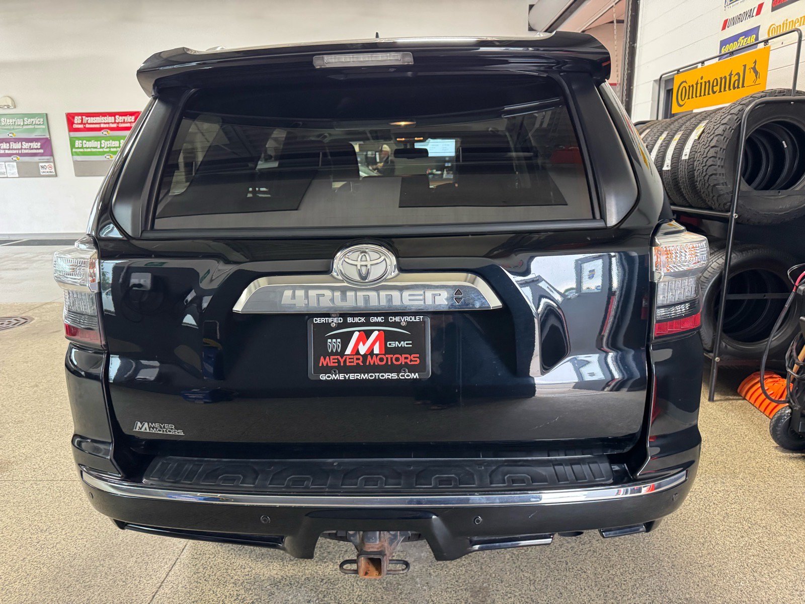 Used 2017 Toyota 4Runner Limited AWD/4WD image 6
