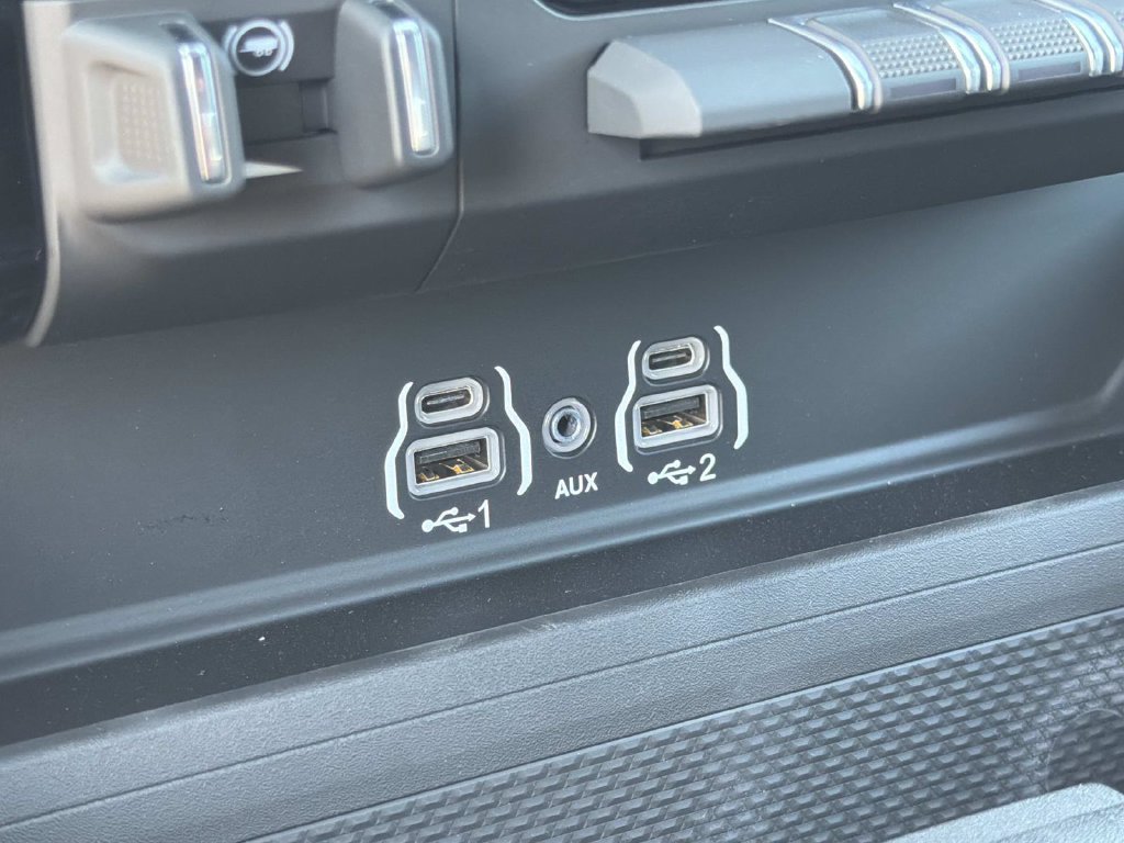New 2026 RAM 3500 Big Horn AWD/4WD image 5