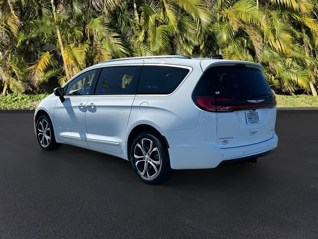 New 2026 Chrysler Pacifica Pinnacle w/ Trailer Tow Group image 3
