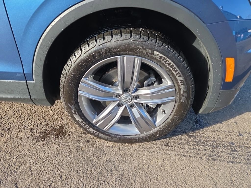 Used 2020 Volkswagen Tiguan SEL image 12