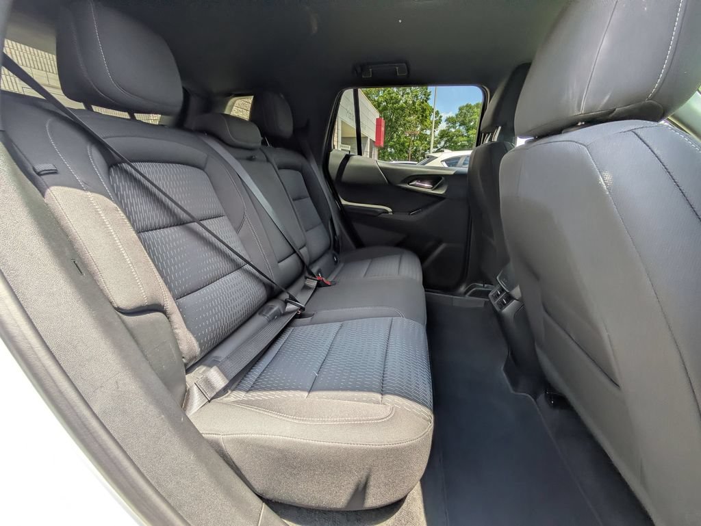 Used 2025 Chevrolet Equinox LT AWD/4WD image 29