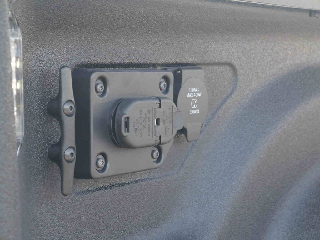 New 2026 RAM 3500 Tradesman w/ Chrome Appearance Group image 9