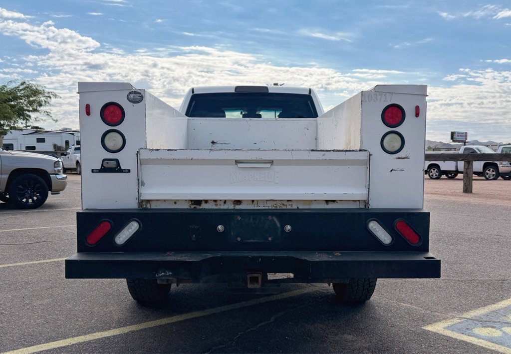 Used 2018 RAM 3500 Tradesman w/ Chrome Appearance Group AWD/4WD image 4