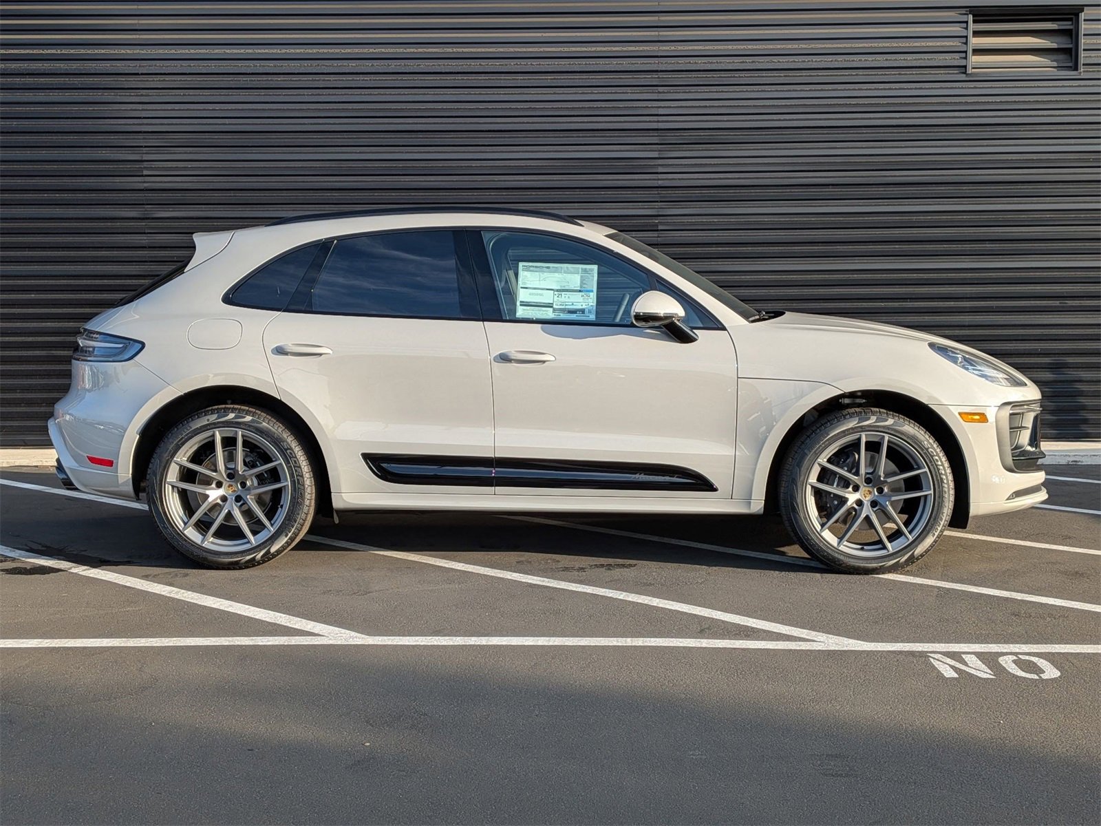 New 2025 Porsche Macan image 8