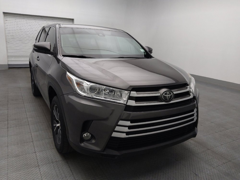 Used 2018 Toyota Highlander Plus FWD image 14