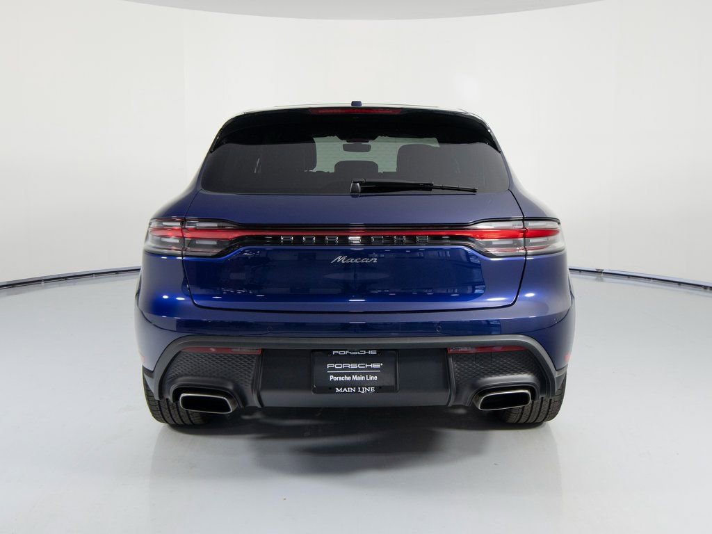 Used 2025 Porsche Macan image 9