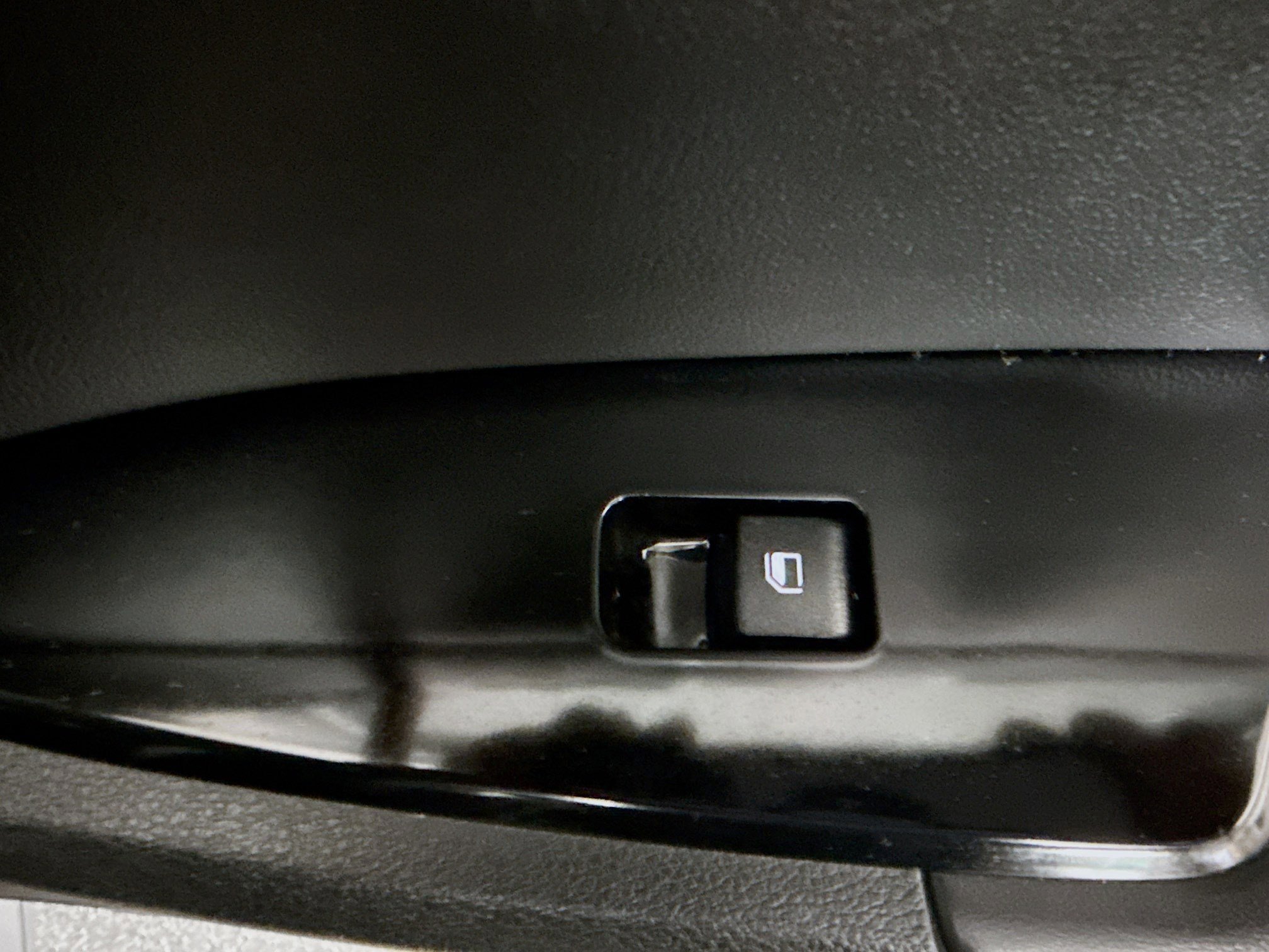 Used 2023 Kia Sportage EX image 31