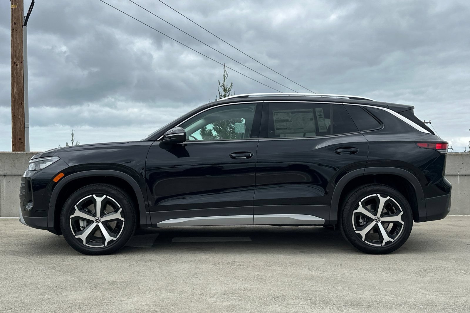 New 2026 Volkswagen Tiguan SE AWD/4WD image 7