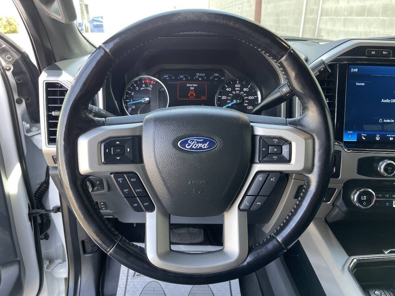Used 2022 Ford F350 Lariat w/ Lariat Ultimate Package AWD/4WD image 13